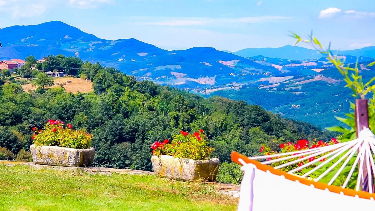 L'Angolo Di Verlano Canossa Buitenkant foto
